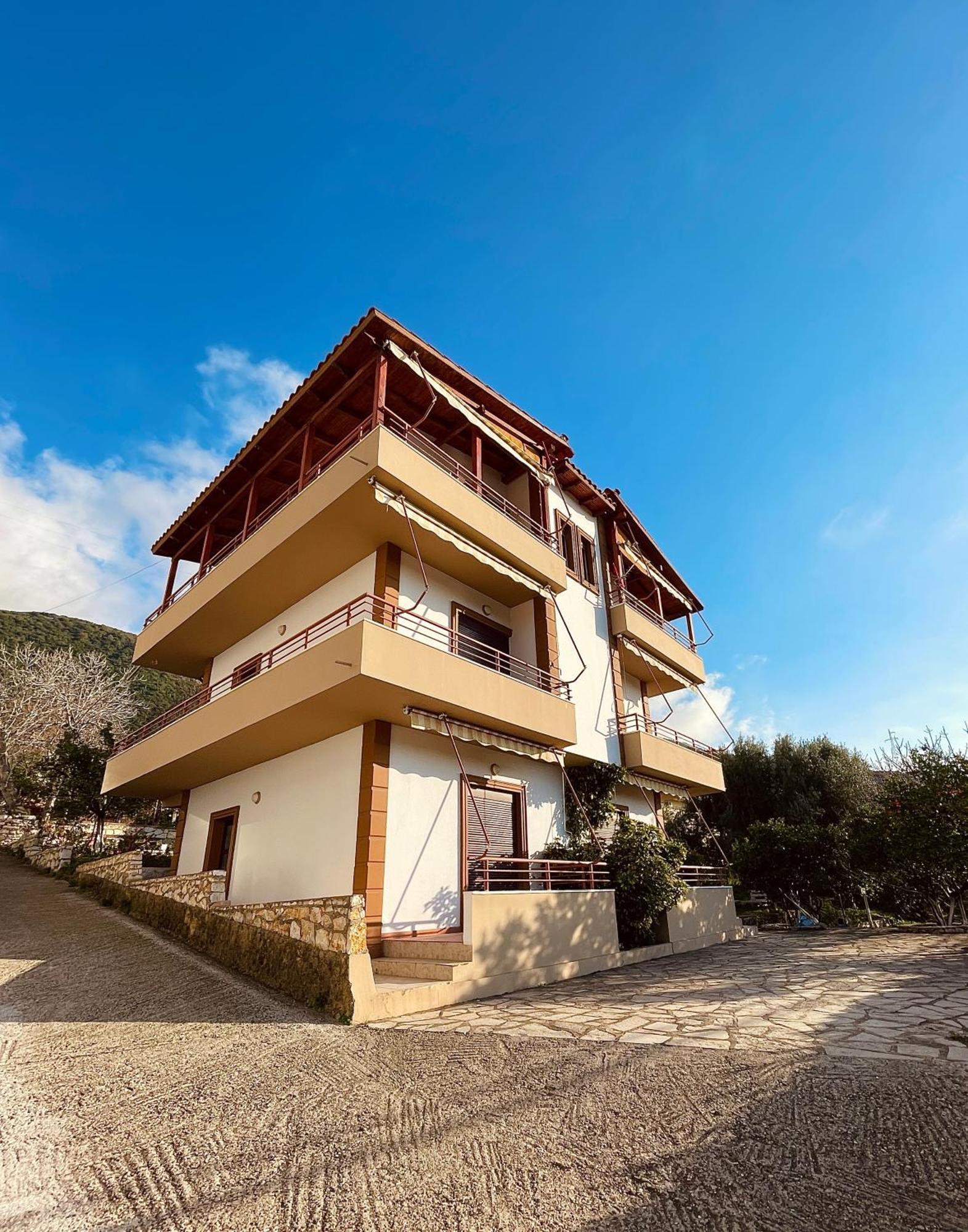 Vila Toskaj Avlonya Dış mekan fotoğraf